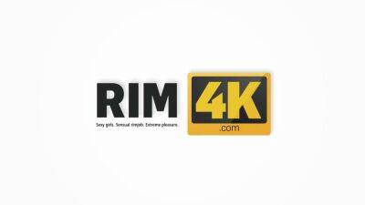 Rim4k. chick cant wait wedding night so why has porno in the morning on freefilmz.com