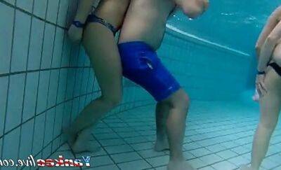 Girsl underwater at pool amateur on freefilmz.com