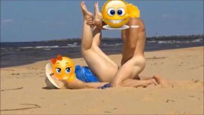 Walking Along The Beach, I Inserted My Penis To A Resting Mommy on freefilmz.com