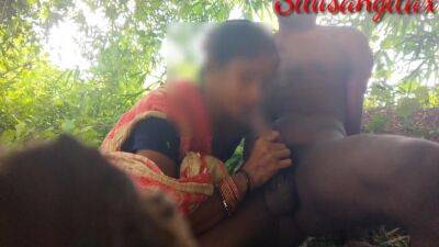 Outside Fuck - Indian Village Bhabhi - India on freefilmz.com