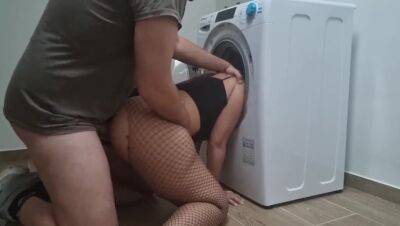 Caught in the washing machine on freefilmz.com