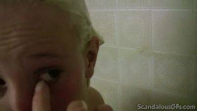 Jewel Blowjob and rubbing in Shower on freefilmz.com