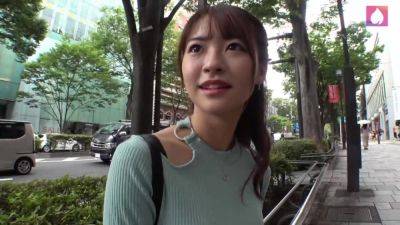 0002418_スレンダーの日本人女性が大量潮吹きするハードピストン企画ナンパのエロ合体 - Japan on freefilmz.com