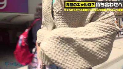 0002398_貧乳スレンダーの日本人女性がおセッセ販促MGS１９分 - Japan on freefilmz.com