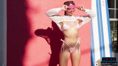 Big Ass Teen Model Shows Flawless Body on freefilmz.com
