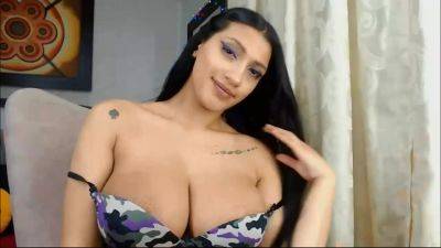 Busty Latina Babe Teaes In Front Of Webcam on freefilmz.com