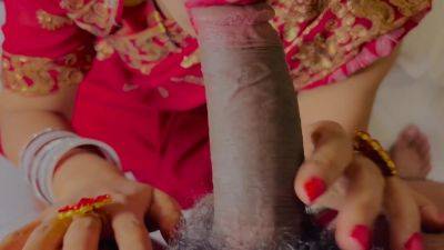 Dude skillfully satisfied this sexy milf from India. - India on freefilmz.com