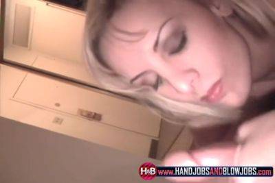 Hot blonde blowing dick and jerking off on freefilmz.com