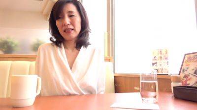 0002235_５０代スレンダーの日本女性が人妻NTRのハメパコ - Japan on freefilmz.com
