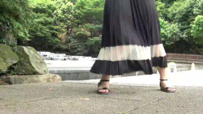 0002480_巨乳の日本人の女性が腰振り騎乗位するおセッセ - Japan on freefilmz.com