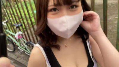 0002631_19歳の超デカチチ日本女性がエロハメ販促MGS19分 - Japan on freefilmz.com