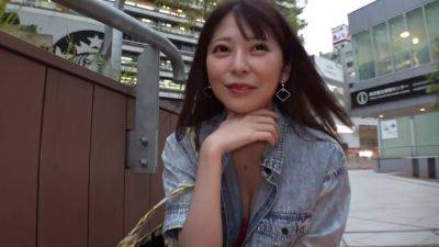 0002579_スリムのニホン女性が素人ナンパのSEXMGS販促19分動画 - Japan on freefilmz.com