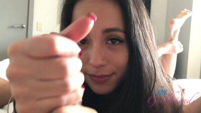Insolent girl combines oral sex with handjob and the best POV sex on freefilmz.com
