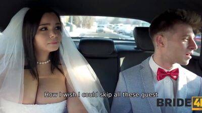 Sofia Lee is a shameless bride who cheats on the groom in a public toilet - Czech Republic on freefilmz.com