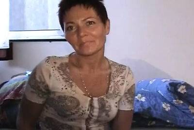 Old and short haired German lady dildoing her muff after a shower - Germany on freefilmz.com