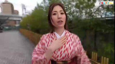 Gorgeous woolly Japanese harlot giving a hot handjob - Japan on freefilmz.com