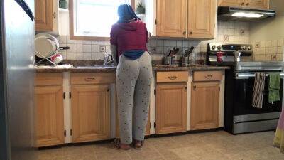 Syrian Wife Lets 18 Year Old German Stepson Fuck Her In The Kitchen - Germany - Syria on freefilmz.com