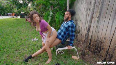 Reverse cock riding porn in the backyard with a top MILF on fire on freefilmz.com