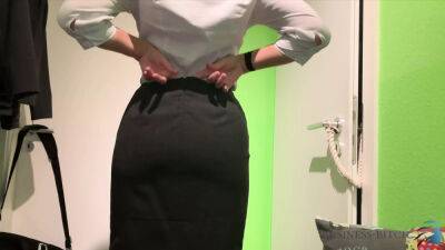 Woman in business look has quick fuck before work-business-bitch on freefilmz.com