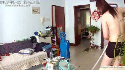 Hackers use the camera to remote monitoring of a lover's home life.577 - China on freefilmz.com