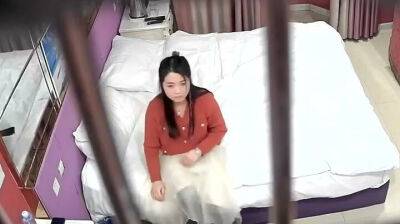 Hackers use the camera to remote monitoring of a lover's home life.561 - China on freefilmz.com