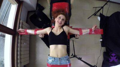 Redhead dancer Giulia on freefilmz.com