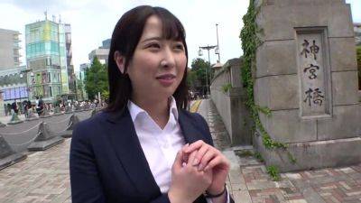 0000136_巨乳の日本人女性がグラインド騎乗位する痙攣イキセックス - Japan on freefilmz.com