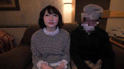 0000183_三十路の日本人女性が人妻NTRセックス - Japan on freefilmz.com