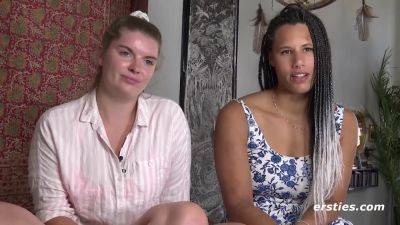 Amateur lesbians Natascha & Lena S - Brunette - Germany on freefilmz.com
