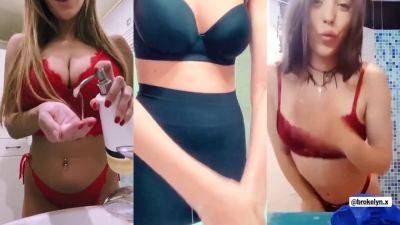 Russian teen Mia Split gets off with a dildo on homemade video - Russia on freefilmz.com