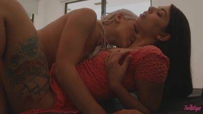 Stunning Brunette Lesbies Sex Scene on freefilmz.com