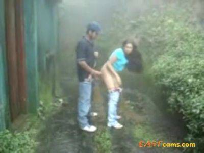 Outdoor Public Suck Fuck Rain on freefilmz.com