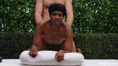 Afro beauty tries endless white dick from behind in backyard casting sessions on freefilmz.com