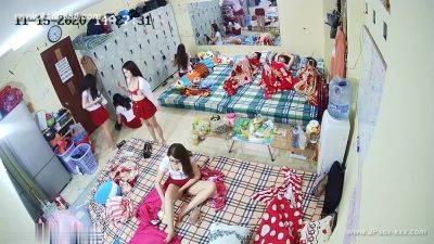 Chinese girls dormitory.2 - China on freefilmz.com