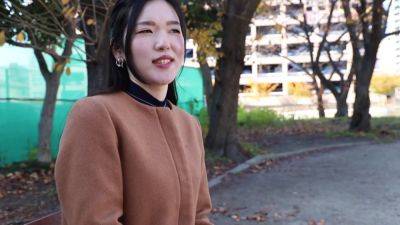 0000916_三十路の日本人女性がガン突きされる人妻NTRセックス - Japan on freefilmz.com