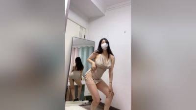 Asian Girl With Big Boobs Dancing - China on freefilmz.com