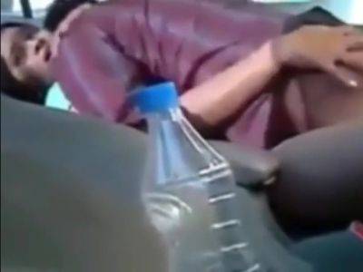 Indonesian Maid Gets Fucked By Bangladeshi Driver - Indonesia on freefilmz.com
