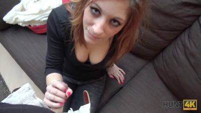 Bezaubernde Rothaarige is a total hottie who loves to be spoiled with cash - Czech Republic on freefilmz.com