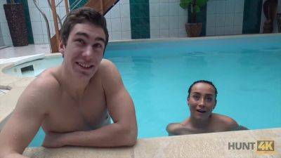 Hidden Cam catches Aventuras getting it on in a private pool - Czech Republic on freefilmz.com