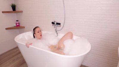 Hoth Bath With Hitachi - Russia on freefilmz.com