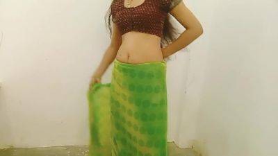 Bath karti hui bhabhi - India on freefilmz.com