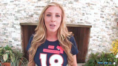 Samantha Saint In Samanthas Bj Leads To A Creampie on freefilmz.com