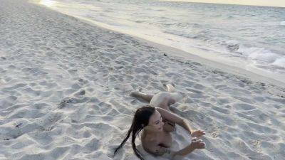 Swims In Atlantic Ocean And Poses Naked On A Public Beach In Cuba - Monika Fox - Cuba on freefilmz.com