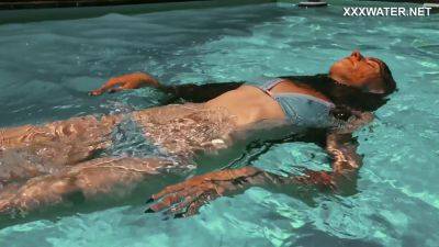 Hot Chick Lana Swims Nude For You Guys on freefilmz.com