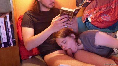 My boyfriend loves to read a book while I keep his cock in my mouth. on freefilmz.com