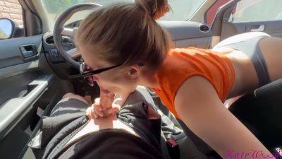 Stepsister Eats My Cum In The Car on freefilmz.com