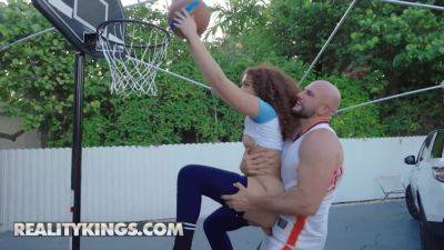 REALITY KINGS - Willow Ryder Knows JMac Basketball Skills Are Not Good Thats Why She Motivates Him By Showing Her Tits on freefilmz.com
