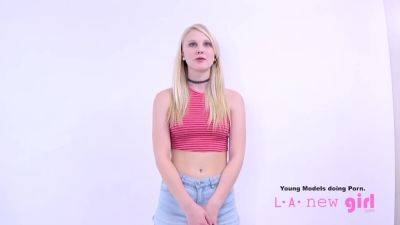 Teen Fucked At Photoshoot Audition By Casting Agent on freefilmz.com