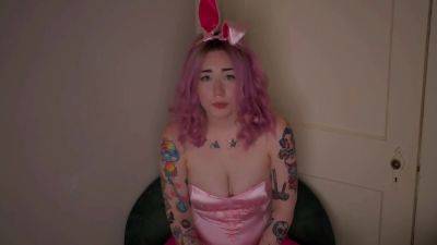 Submissive Bunny Girl Wants To Be Your Slave on freefilmz.com