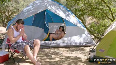 Dillion Harper - Raising the Tent on freefilmz.com